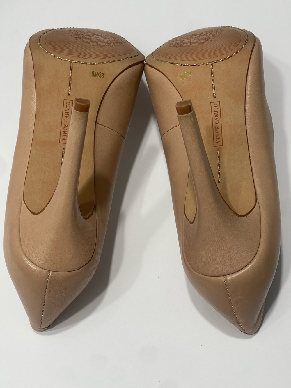 Vince Camuto Beige Pointed-Toe Leather Upper 4 inch Pumps Size 8 - Picture 9 of 13